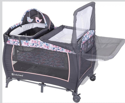 Baby Trend Lil Snooze Deluxe II Nursery Center
