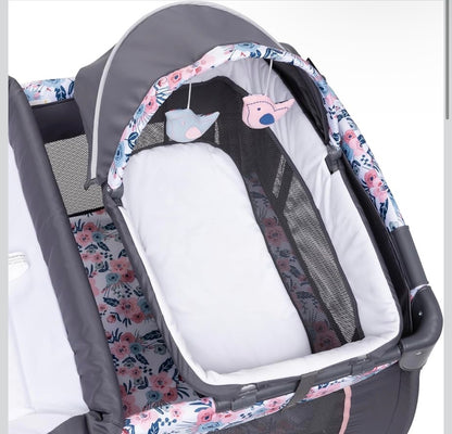 Baby Trend Lil Snooze Deluxe II Nursery Center