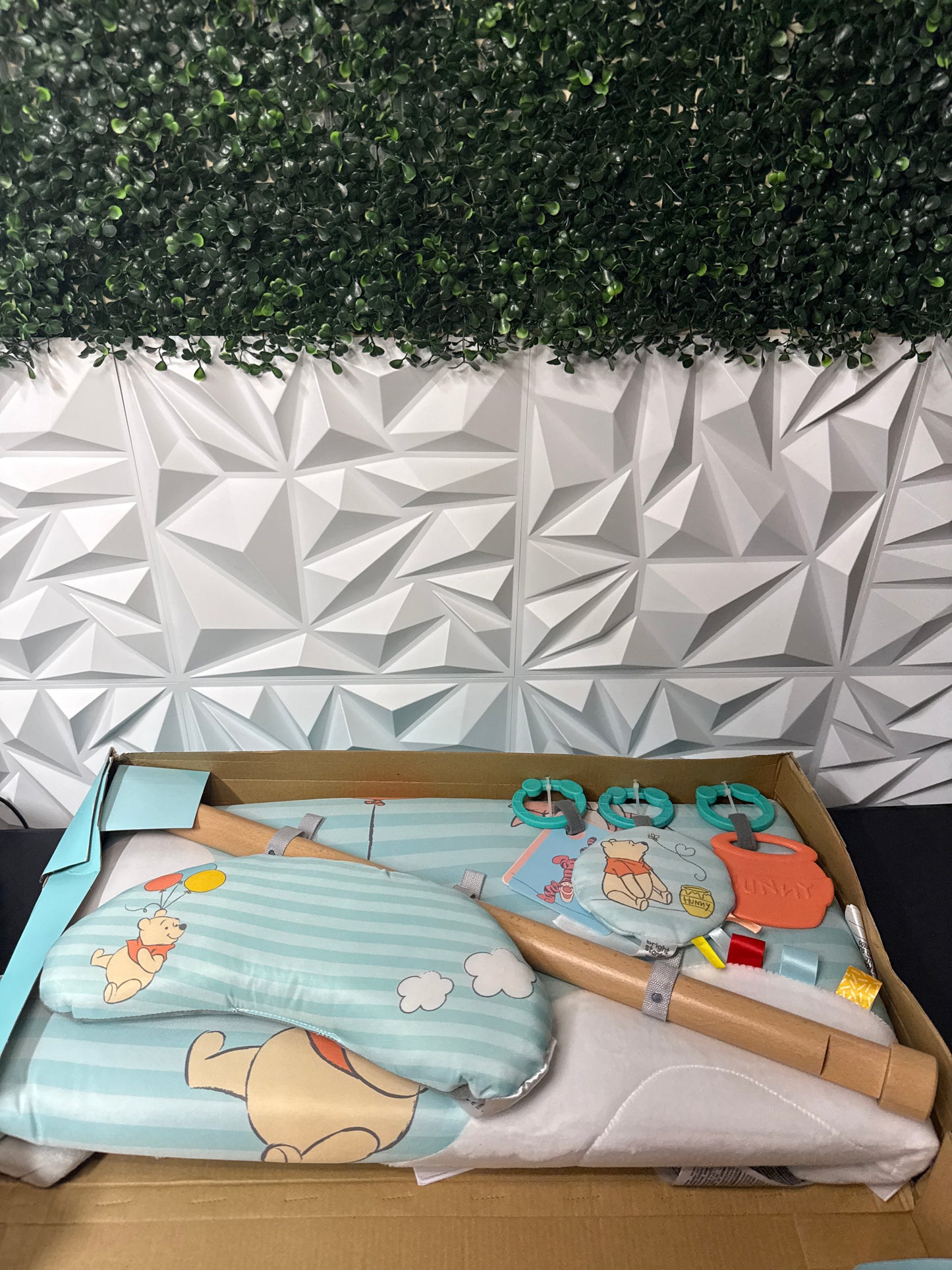 Bright Starts Winnie The Pooh Once Upon a Tummy Time Baby Playmat: Animal Icon Theme