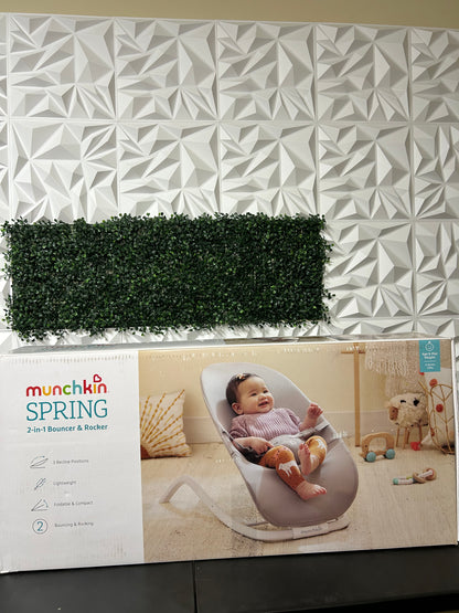 Munchkin Spring 2-in-1 Bouncer and Rocker