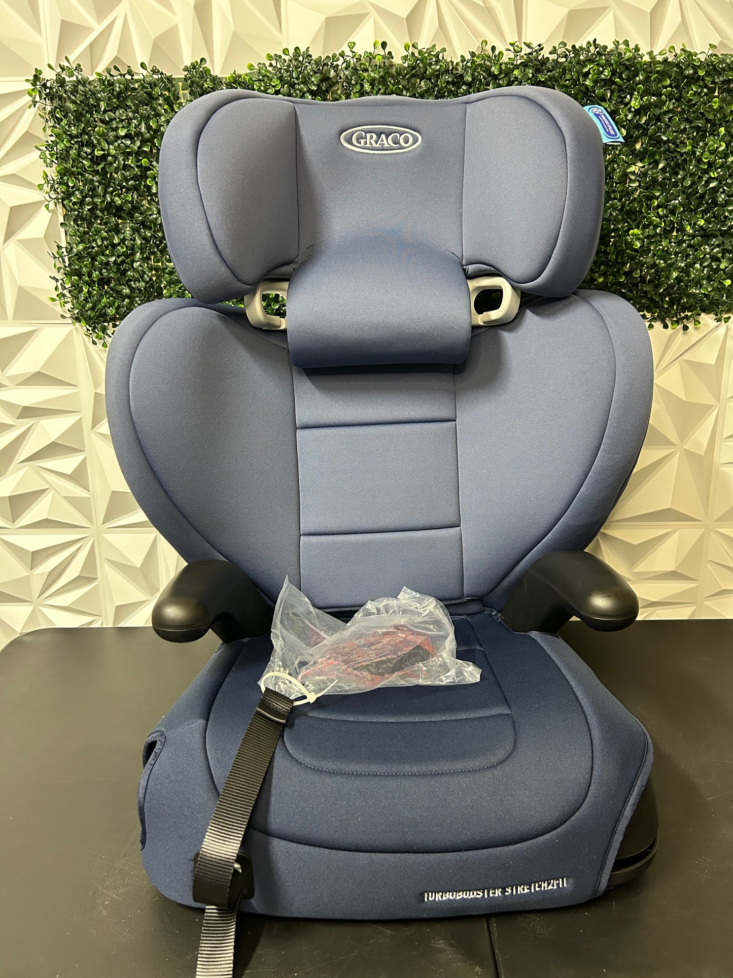 TurboBooster® Stretch2Fit™ Booster Seat
